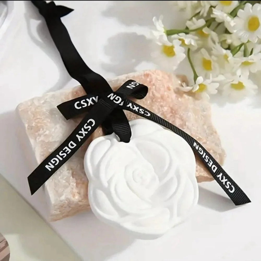 Camellia Scented White Fragrance Pendant – Hanging Car & Home Aromatherapy - Picture 3 of 5